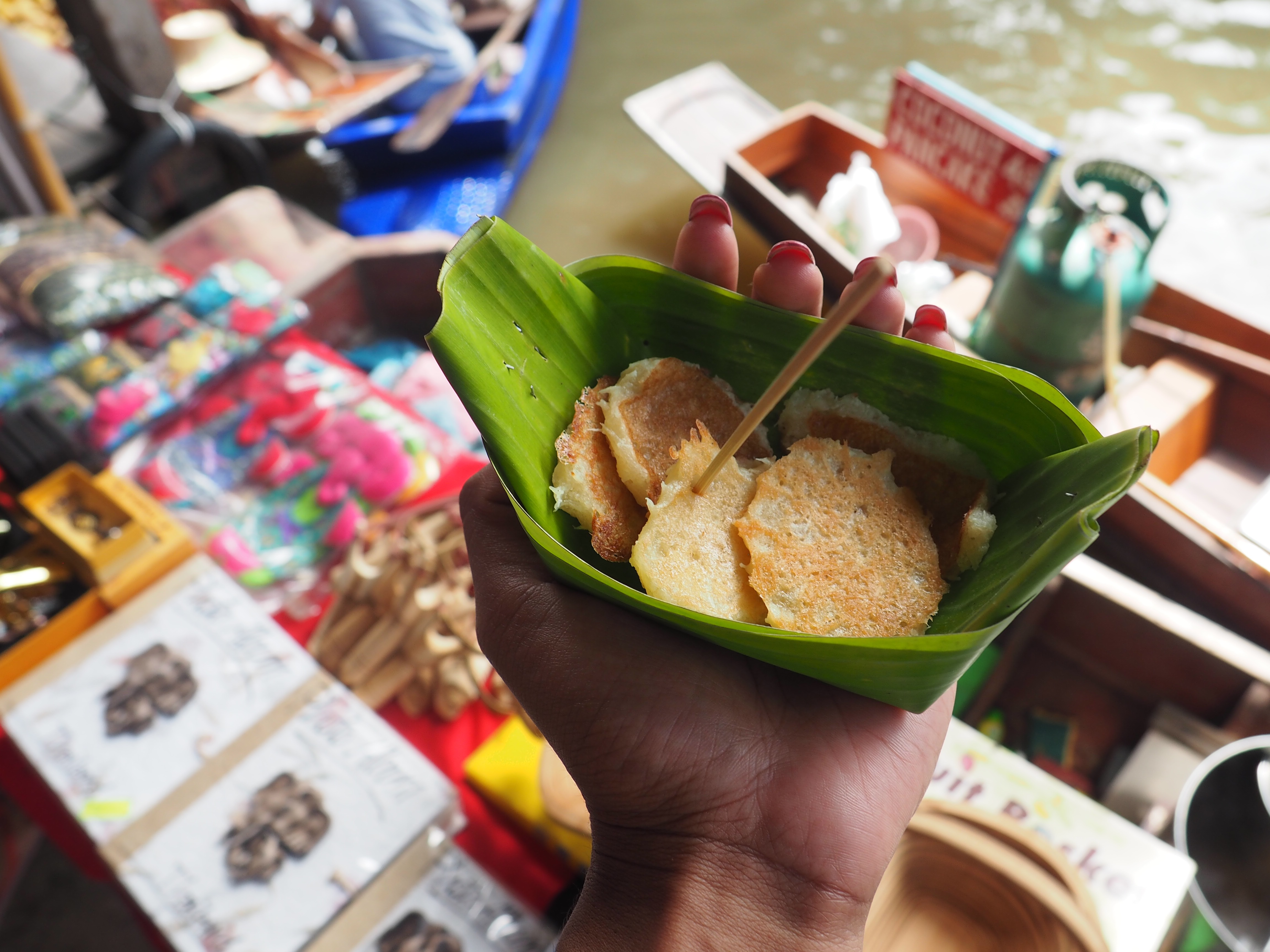 Damnoen Saduak's Floating market Thailand | Shades of Pinck