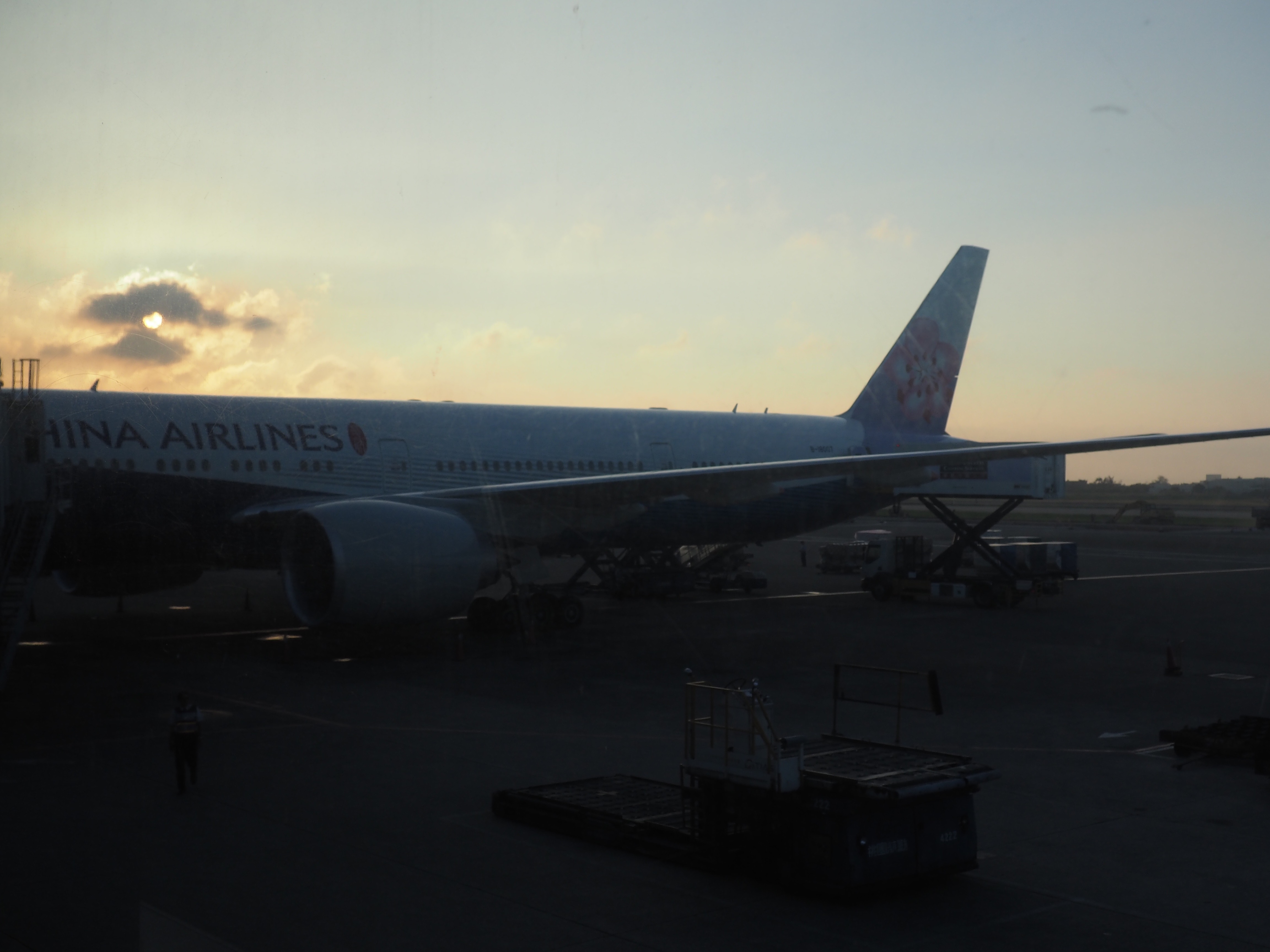 China Airlines first class business class flights travel | Shades of Pinck