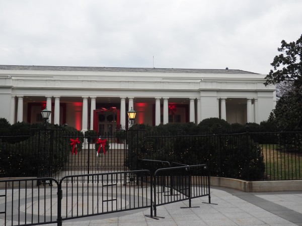 White house Christmas holiday party // Shades of pinck