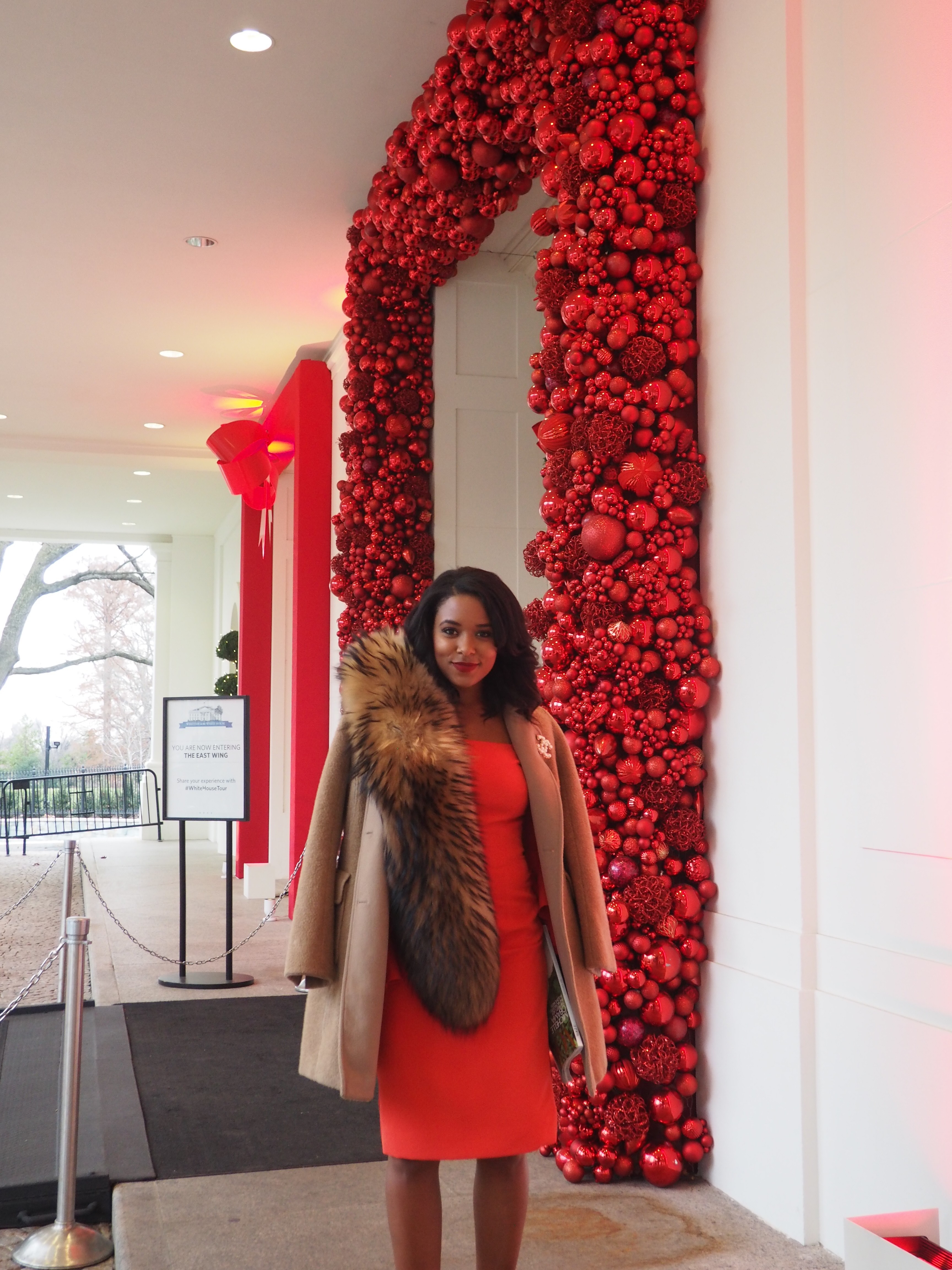 White house Christmas holiday party // Shades of pinck
