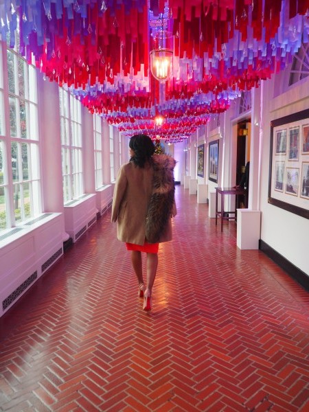 White house Christmas holiday party // Shades of pinck