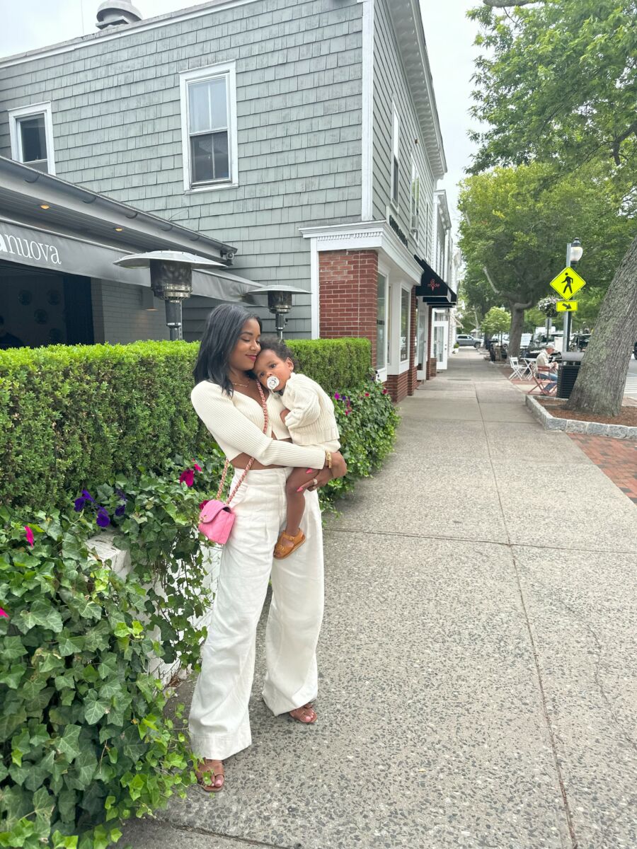 A Stylish Guide to: The Hamptons, NY - Shades of Pinck